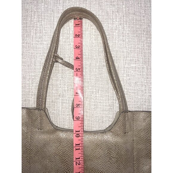 Antonio Melani | Gold Metallic Reptile Pattern Shoulder Bag Tote - Picture 5 of 10